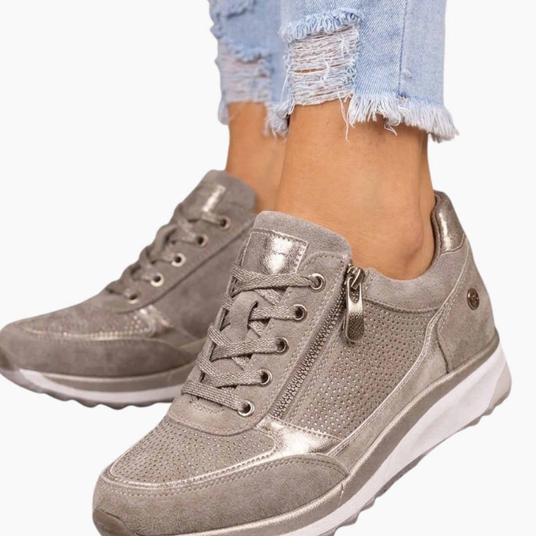 Lark | Soft-Sole Relaxed-Fit Women Comfortable Sneakers