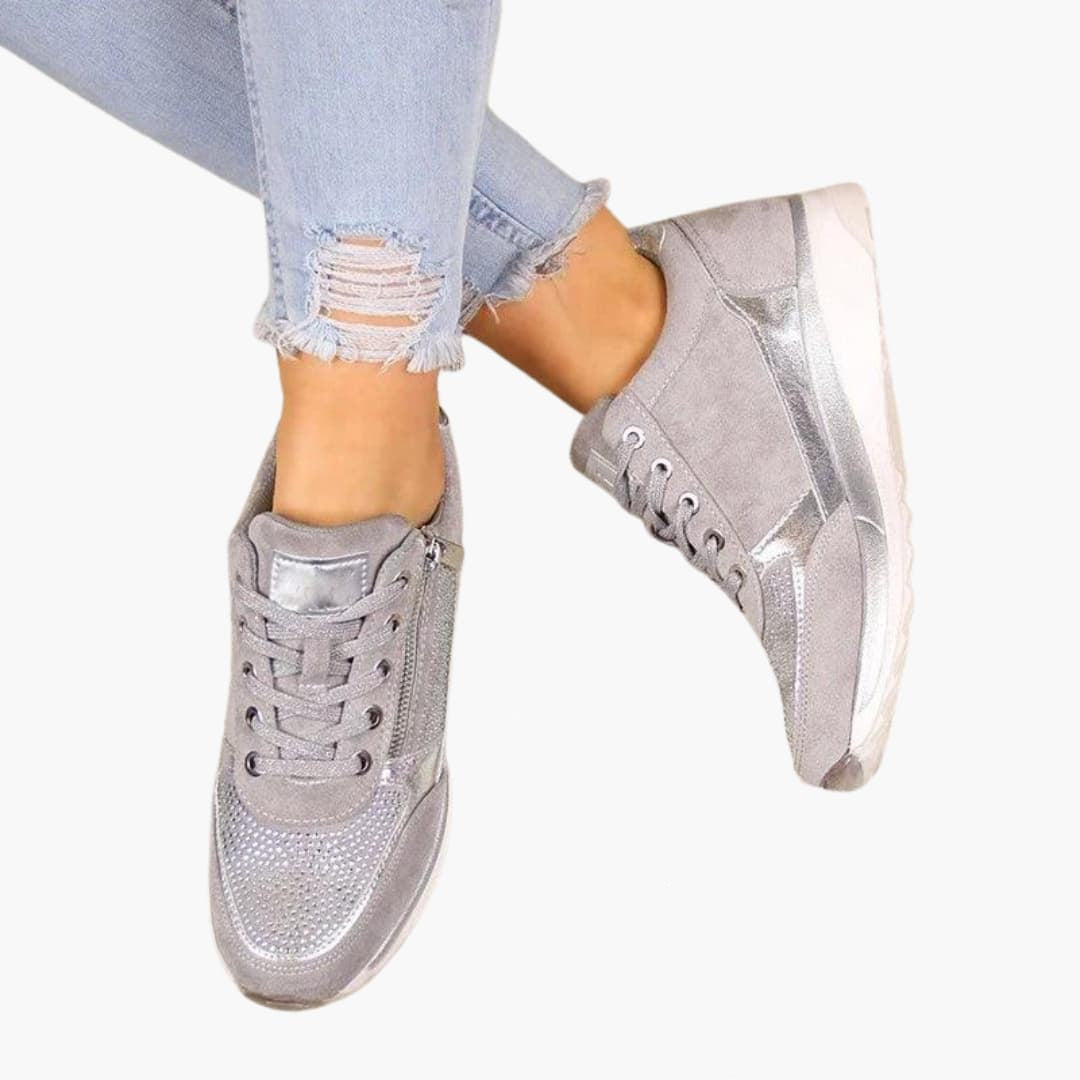 Lark | Soft-Sole Relaxed-Fit Women Comfortable Sneakers