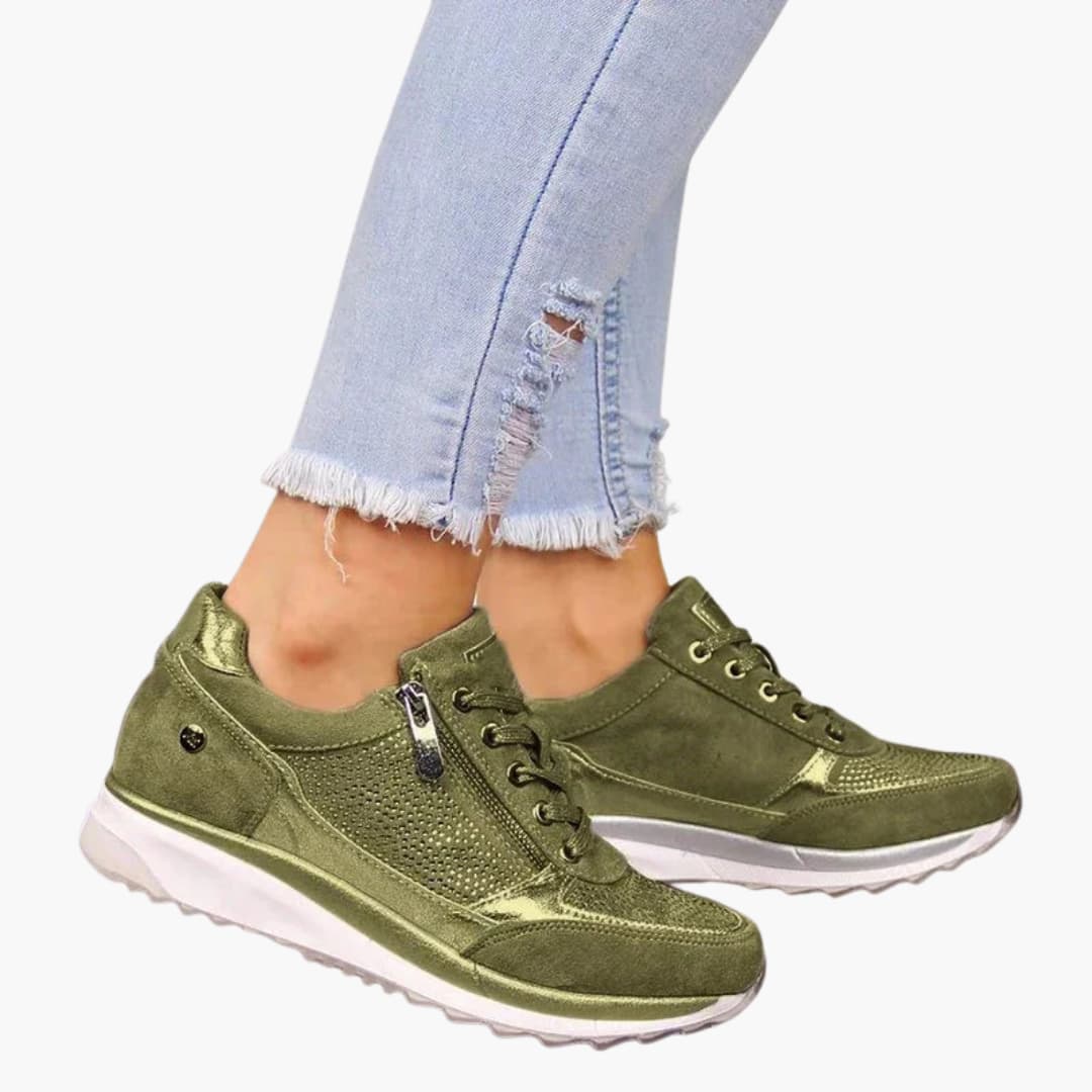 Lark | Soft-Sole Relaxed-Fit Women Comfortable Sneakers