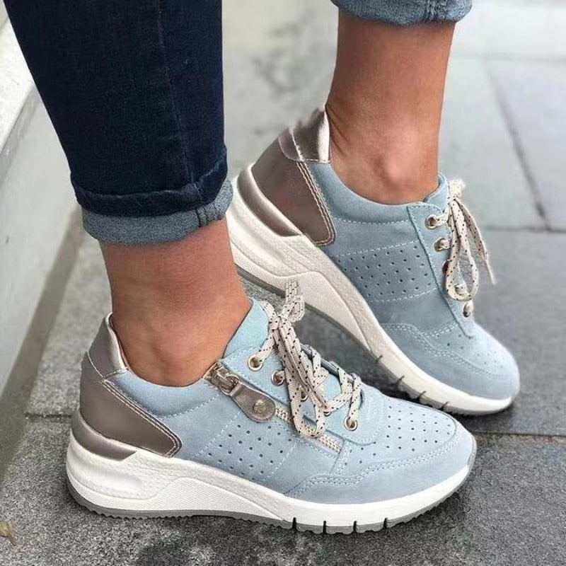 Kiki | Chunky-Sole Lace-Up Women Comfortable Sneakers