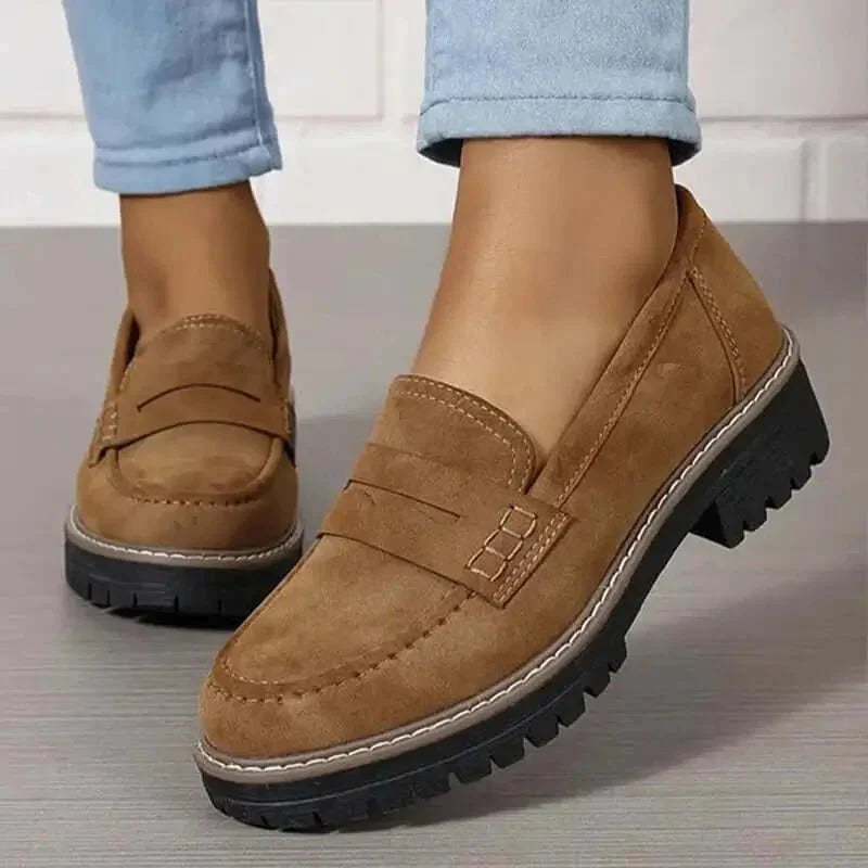 Clover | Chunky Cushioned Slip-On Women's Loafers